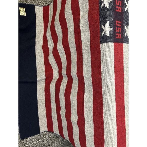 Woolrich Shirt Co. American Flag USA Throw Wool Blanket 60” X 72” Red White Blue - Picture 6 of 16